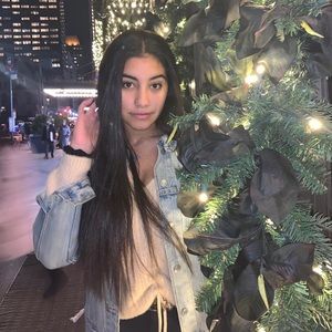 Meet your Posher, Habiba